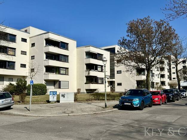 Studio zum Kauf 218.000 € 1 Zimmer 40 m² 1. Geschoss Westend Berlin 14052