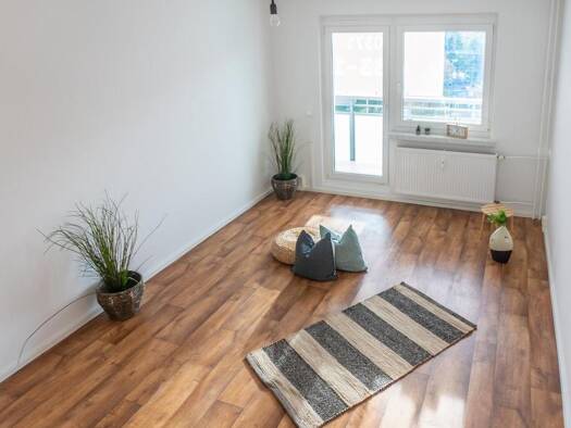 Wohnung zur Miete 450 € 4 Zimmer 90 m² 10. Geschoss Am Harthwald 10 Markersdorf Chemnitz 09123