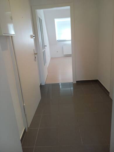 Wohnung zur Miete 390 € 2,5 Zimmer 50 m² Dachgeschoss, 2. Geschoss frei ab sofort Innenstadt Dinslaken 46535