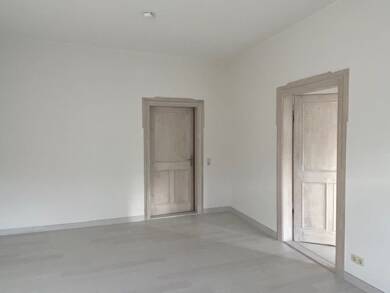 Wohnung zur Miete 550 € 2 Zimmer 77 m² 2. Geschoss frei ab sofort Saalstraße Saalfeld Saalfeld/Saale 07318