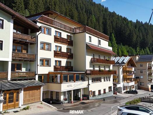 Hotel zum Kauf 3.000.000 € 54 Zimmer 1.987 m² Grundstück Kappl 6555