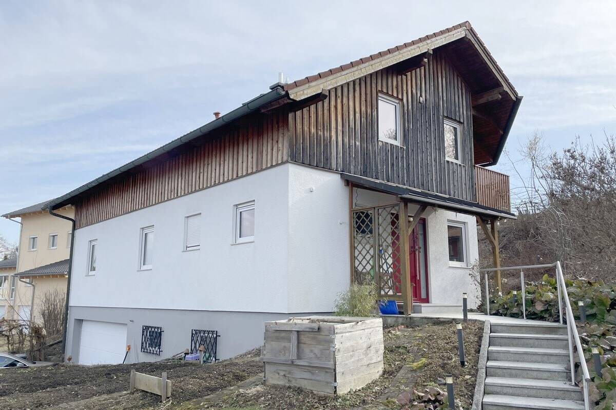 Immobilie in Viechtach - Charmantes Einfamilienhaus in bester Wohnlage in Viechtach - Bild 4