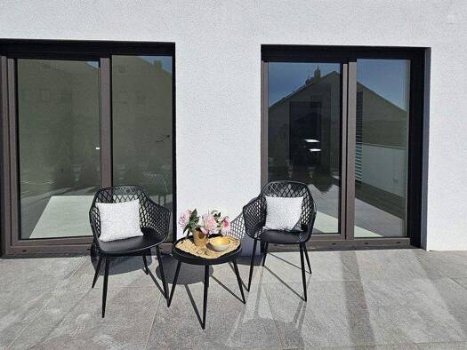 Einfamilienhaus zum Kauf - Erstbezug 590.000 € 5 Zimmer 138 m² 281 m² Grundstück frei ab sofort Kirchheimer Straße 9 b Sulzdorf Giebelstadt 97232