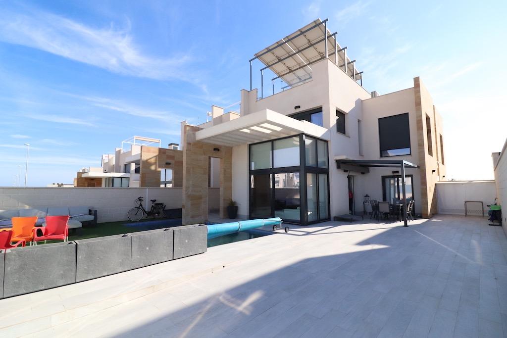 Villa zum Kauf 450.000 € 3 Zimmer 150 m²<br/>Wohnfläche 230 m²<br/>Grundstück Lomas de Cabo Roig