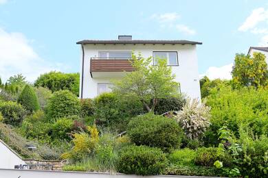 Einfamilienhaus zum Kauf 320.000 € 5 Zimmer 130 m² 831 m² Grundstück Bad Hersfeld Bad Hersfeld 36251
