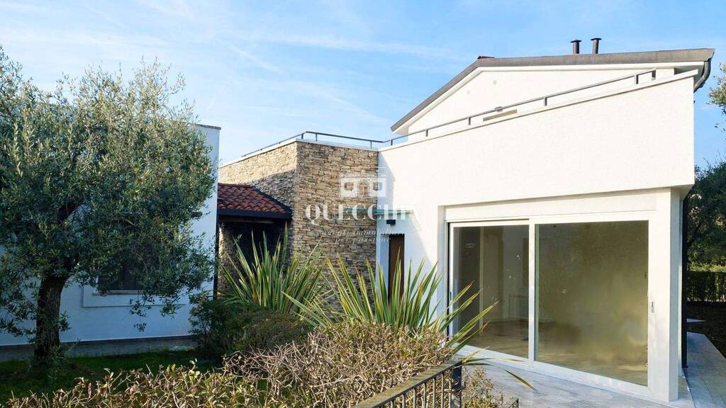 Einfamilienhaus zum Kauf 790.000 € 4 Zimmer 228 m² 420 m² Grundstück frei ab sofort Via Castellana Soiano del Lago 25080