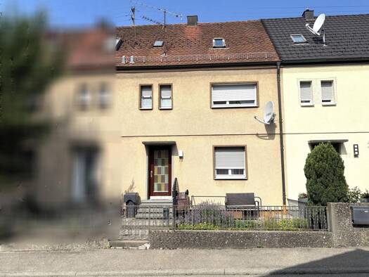 Reihenmittelhaus zum Kauf 149.000 € 5 Zimmer 90 m² 141 m² Grundstück Ebingen Albstadt 72458