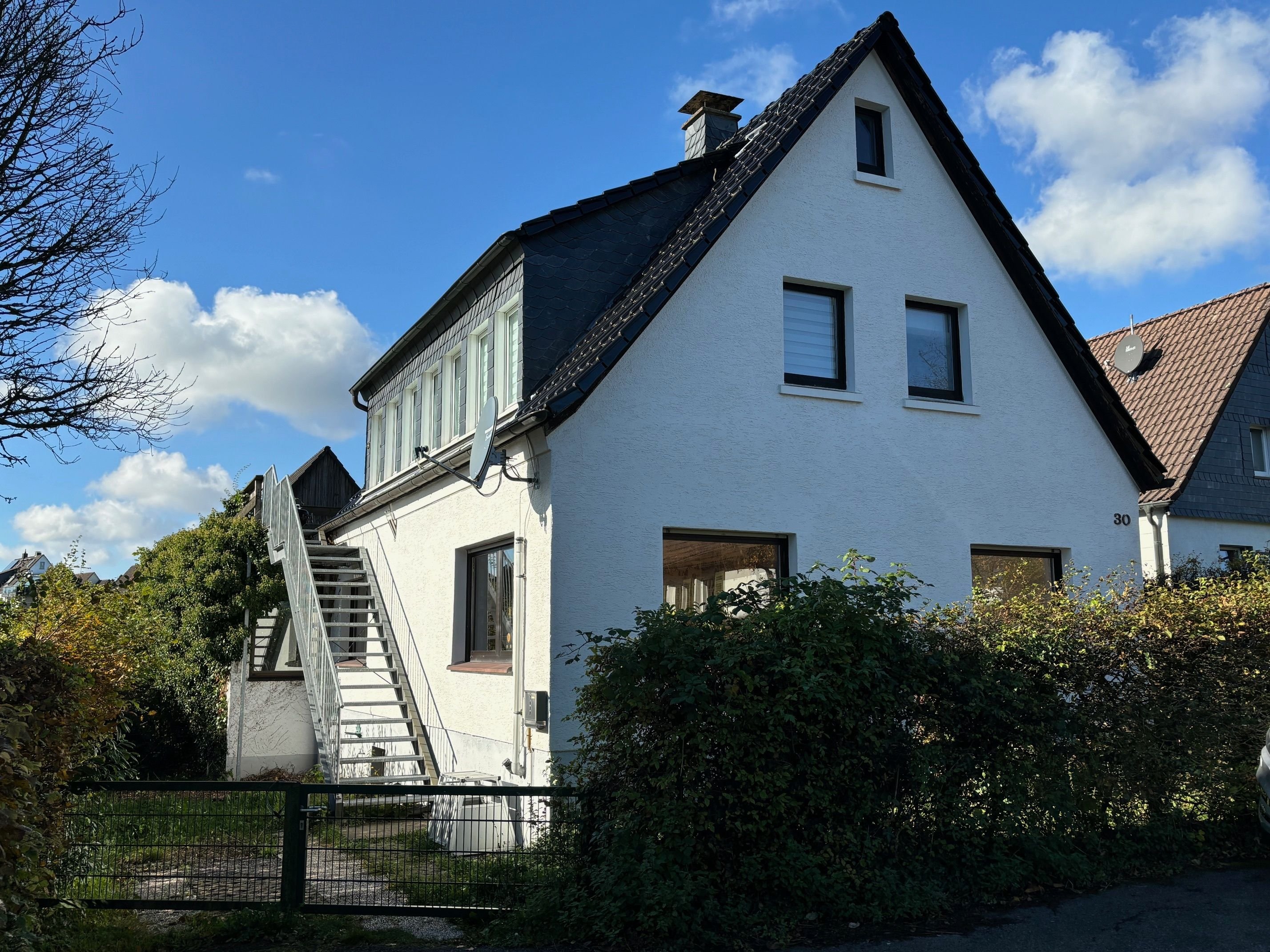 Mehrfamilienhaus zum Kauf 269.000 € 5 Zimmer 193,1 m²<br/>Wohnfläche 423 m²<br/>Grundstück Breckerfeld Breckerfeld 58339