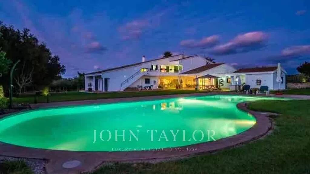 Einfamilienhaus zum Kauf provisionsfrei 1.780.000 € 650 m² 19.535 m² Grundstück Es Castell 07720