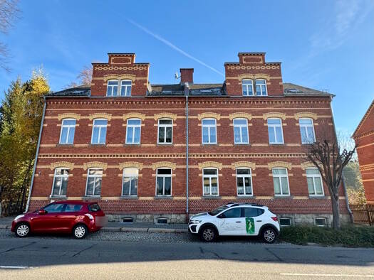 Mehrfamilienhaus zum Kauf als Kapitalanlage geeignet 160.000 € 418 m² 1.504 m² Grundstück Auerbach 08209