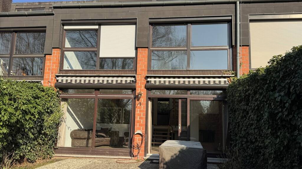 Reihenmittelhaus zum Kauf 5,5 Zimmer 130 m² 200 m² Grundstück Göttingen 37075