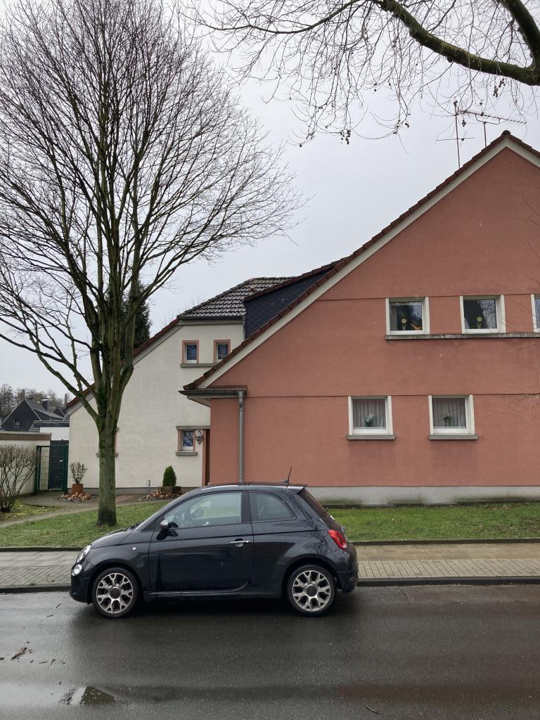 Mehrfamilienhaus zum Kauf provisionsfrei 315.000 € 6 Zimmer 121 m²<br/>Wohnfläche 673 m²<br/>Grundstück Theobaldstraße 49 Katernberg Essen 45327