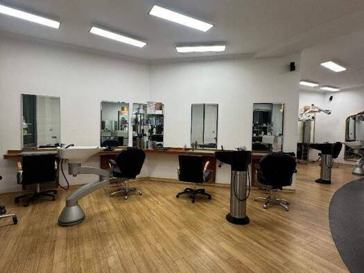 Sonstiges zur Miete 1.200 € Innenstadt Neumünster 24534