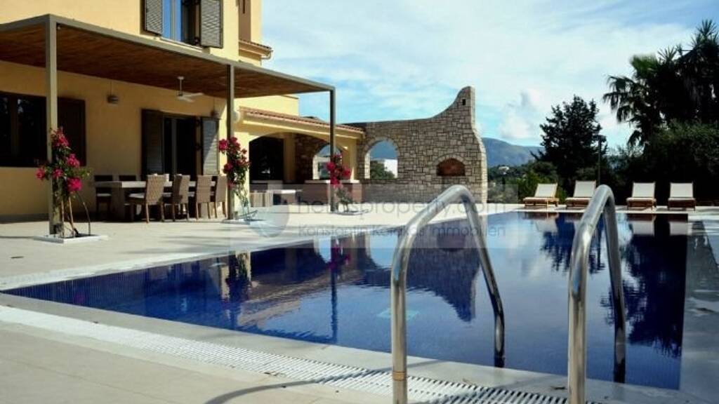 Villa zum Kauf 3.600.000 € 10 Zimmer 580 m² 5.000 m² Grundstück Korfu 49100