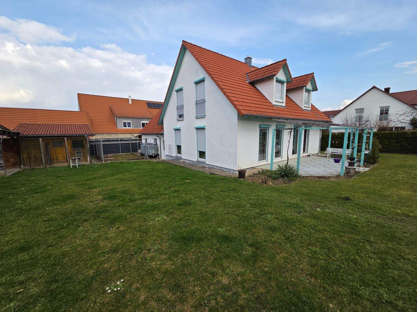 Immobilie in Wallerstein - EFH mit tollem Garten und Doppelgarage in der Marktgemeinde Wallerstein - Bild 2