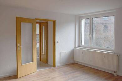 Wohnung zur Miete 460 € 5 Zimmer 97,7 m² 1. Geschoss An der Kreuzleite 4 Reichenbach Reichenbach, Vogtl 08468