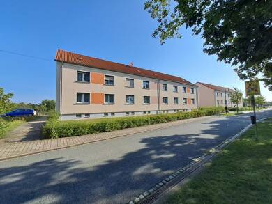 Wohnung zur Miete 353 € 3 Zimmer 58,8 m² 1. Geschoss Bahnhofstr. 30 Wülknitz Wülknitz 01609