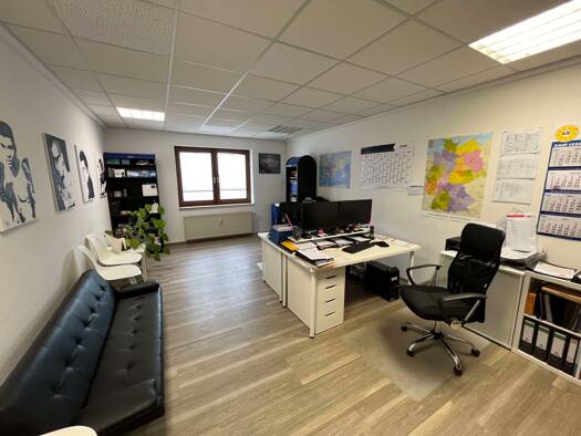 Büro zur Miete 10 € 69 m² Bürofläche Weil der Stadt 71263