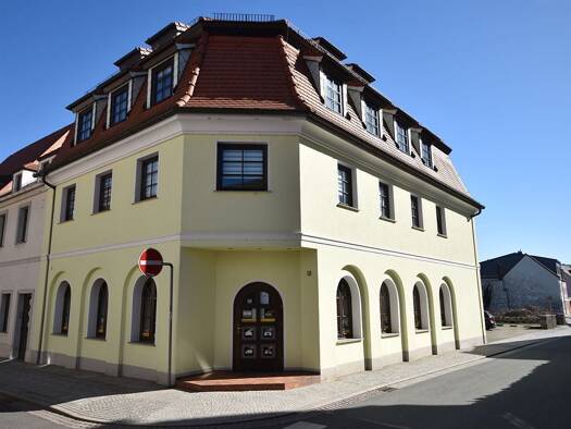 Haus zum Kauf 390.000 € 16 Zimmer 362 m² 897 m² Grundstück Oschatz Oschatz 04758