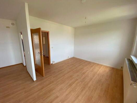Wohnung zur Miete 340 € 4 Zimmer 64,6 m² 6. Geschoss Alexander-Gerbig-Straße 41 Suhl 98527