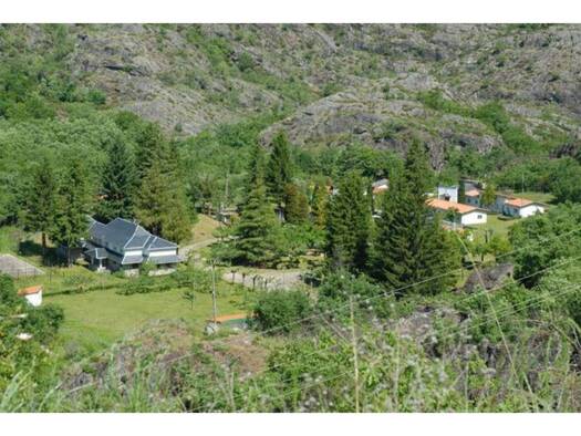 Chalet zum Kauf 850.000 € 45 Zimmer 2.160 m² 40.000 m² Grundstück Viana do Bolo 32558