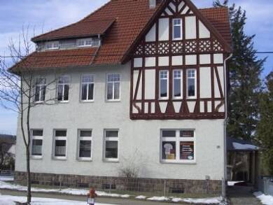 Wohnung zur Miete 520 € 3 Zimmer 102 m² Geschoss 1/2 frei ab 01.07.2025 Schleusingen Schleusingen 98553