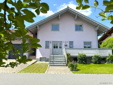 Einfamilienhaus zum Kauf 379.000 € 6 Zimmer 155 m² 737 m² Grundstück Kirchberg Kirchberg im Wald 94259