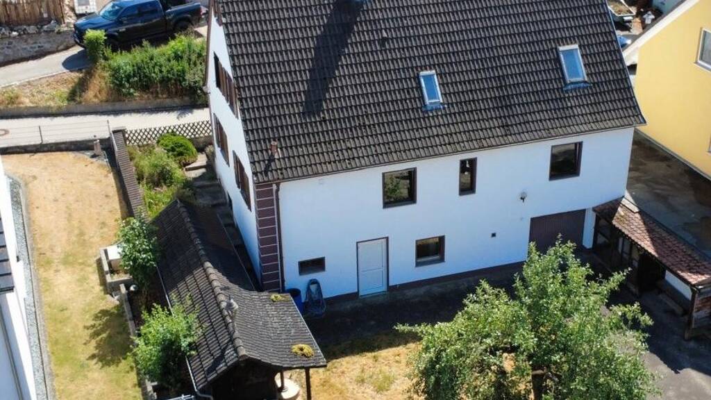 Einfamilienhaus zum Kauf 331.000 € 6 Zimmer 160 m² 367 m² Grundstück Mitteleschenbach 91734