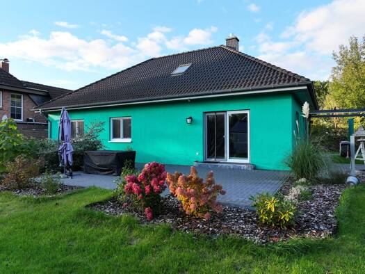Bungalow zum Kauf 485.000 € 4 Zimmer 105 m² 850 m² Grundstück frei ab 01.12.2026 Tönningstedt Sülfeld 23867
