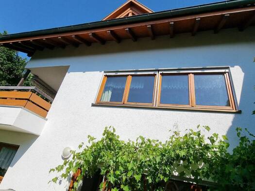 Doppelhaushälfte zum Kauf 350.000 € 6 Zimmer 190 m² 416 m² Grundstück Erzingen Klettgau 79771