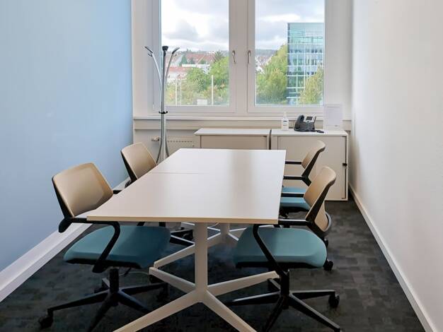 Bürofläche zur Miete 2.258 € 160 m² Bürofläche teilbar von 45 m² bis 160 m² Curiestraße 2 Vaihingen Stuttgart 70563