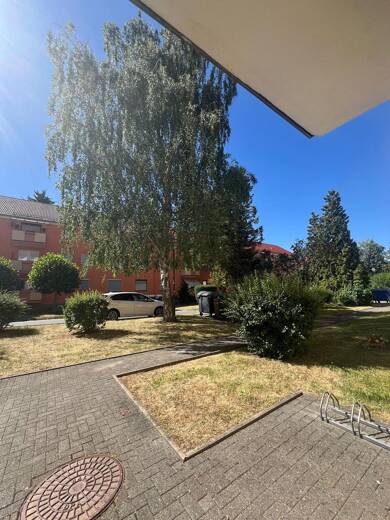 Wohnung zur Miete 325 € 2 Zimmer 50 m² EG frei ab sofort Hohenmölsen Hohenmölsen 06679