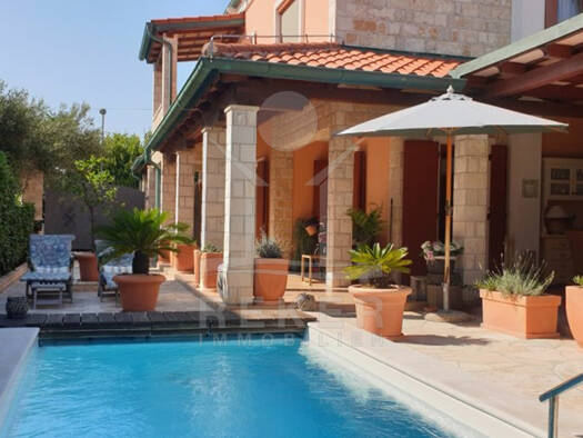 Villa zum Kauf 670.000 € 5 Zimmer 123 m² 470 m² Grundstück Novalja 53291
