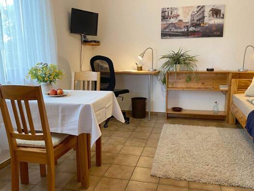 Studio zur Miete Wohnen auf Zeit 790 € 1 Zimmer 28 m² frei ab 01.05.2026 Pfullinger Weg 0 Eltingen Leonberg 71229