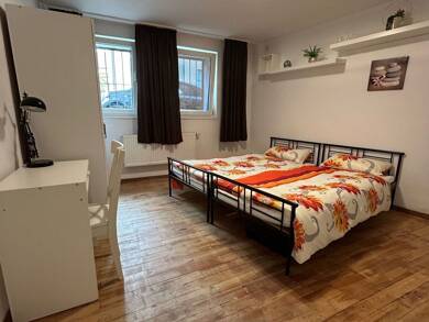 WG-Zimmer zur Miete Wohnen auf Zeit 680 € 13 m² frei ab sofort Hahnstraße 0 Süd Stuttgart Süd 70199