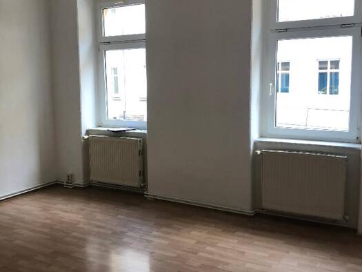 Wohnung zur Miete 265 € 2 Zimmer 45 m² frei ab 01.05.2026 Freiberg 09599