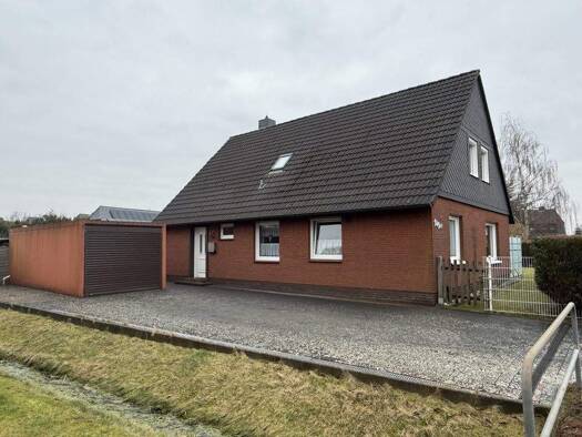 Einfamilienhaus zum Kauf 245.000 € 4 Zimmer 141,3 m² 496 m² Grundstück frei ab 01.11.2026 Voslapp Wilhelmshaven / Voslapp 26388