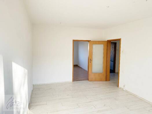 Wohnung zum Kauf 30.000 € 3 Zimmer 57 m² 2. Geschoss Ring der Freundschaft 4 b Zeithain Zeithain 01619