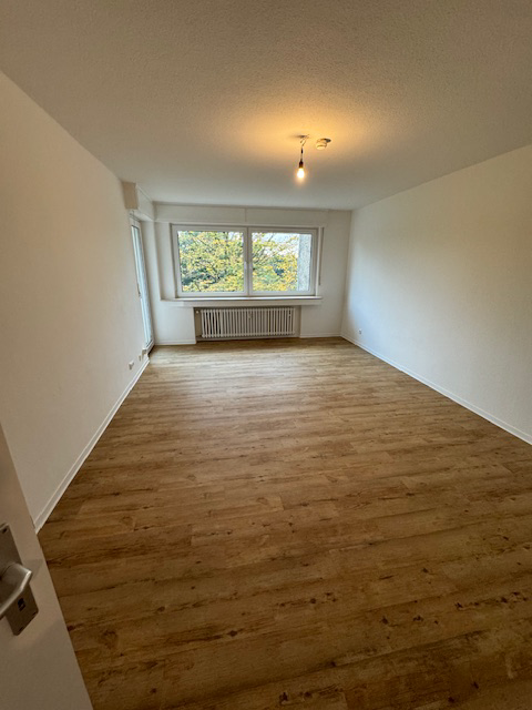 Wohnung zur Miete 549 € 3 Zimmer 77,5 m²<br/>Wohnfläche 3.<br/>Geschoss 16.01.2025<br/>Verfügbarkeit Tellmannstr. 22 Röttgersbach Duisburg 47167