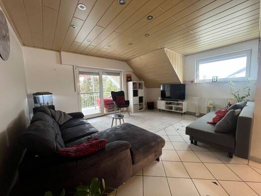 Wohnung zur Miete 1.100 € 6 Zimmer 134 m² Geschoss 2/3 frei ab 01.04.2026 Erda Hohenahr 35644