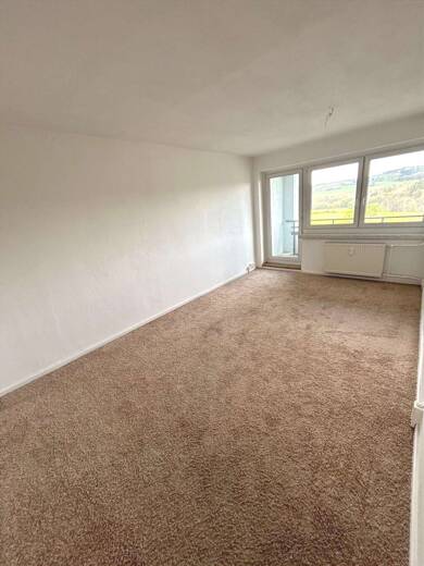 Wohnung zur Miete 322 € 3 Zimmer 74 m² 5. Geschoss frei ab sofort Friesenweg 132 Chrieschwitz Plauen , Vogtl 08529