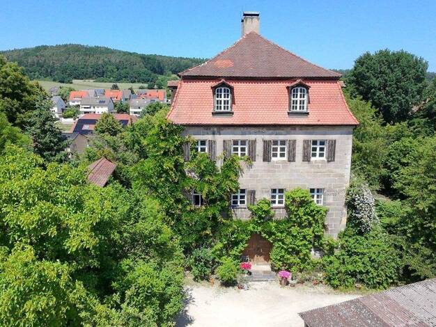 Einfamilienhaus zum Kauf 1.500.000 € 16 Zimmer 550 m² 1.754 m² Grundstück Heroldsbach 91336