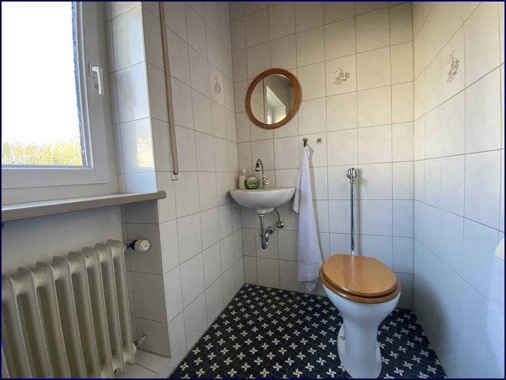 Immobilie in Poppenricht - Projekt Familienglück: Renovierungsobjekt mit Traumgarten in beliebter Lage! - Bild 4