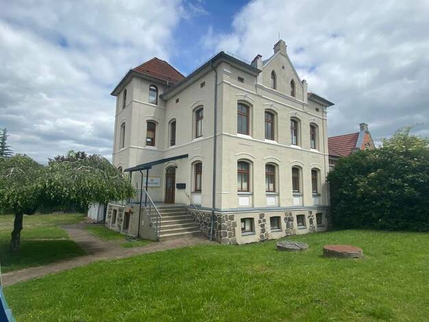 Mehrfamilienhaus zum Kauf als Kapitalanlage geeignet 425.000 € 17 Zimmer 460 m² 3.473 m² Grundstück Malchin Malchin 17139