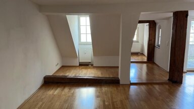 Wohnung zur Miete 783 € 2 Zimmer 69,7 m² 3. Geschoss frei ab 01.12.2024 Zentrum Regensburg 93047