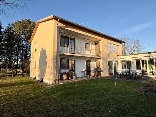 Haus zum Kauf 1.240.000 € 6 Zimmer 178,8 m² 3.808 m² Grundstück Lauingen 89415