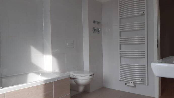 4-Zimmer-Dachgeschoss-Maisonette mit Blick ins Grüne, mit Balkon – Zietenstraße 30, 9130 Chemnitz – Vorschaubild 18