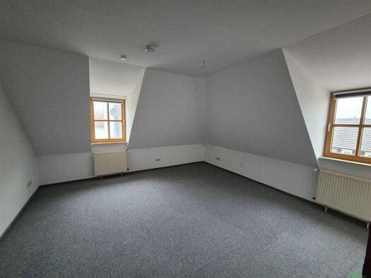 Wohnung zur Miete 675 € 2 Zimmer 84 m² frei ab sofort Weinstr. 31 a Kallstadt , Pfalz 67169