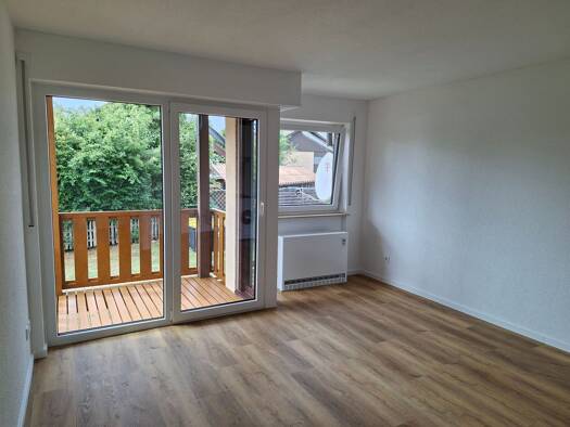 Wohnung zur Miete 550 € 1 Zimmer 28 m² Geschoss 1/2 frei ab sofort Lange Straße 6 Schura Trossingen 78647