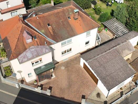 Mehrfamilienhaus zum Kauf 360.000 € 7 Zimmer 158,5 m² 400 m² Grundstück Kreuz Bayreuth 95445